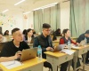 A sessão de avaliação de relatórios de graduação do Instituto Confúcio da UEM no primeiro semestre de 2025 é realizada com sucesso